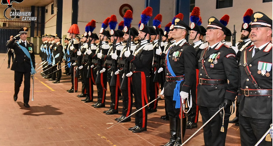 In 24 carabinieri eroi hanno avuto questa mattina dei riconoscimenti a Catania per essersi distinti in attività di servizio