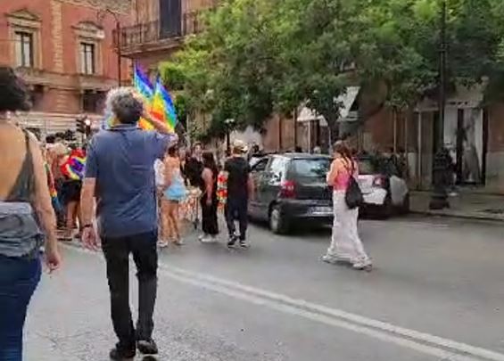 Flop ordinanza traffico Palermo Pride