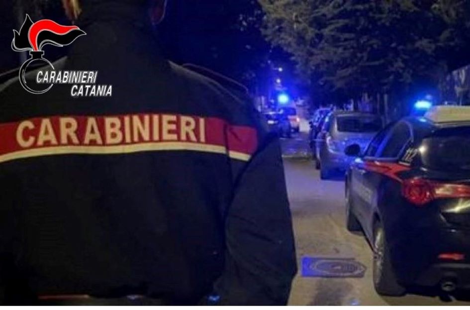Sparatoria nel popoloso rione di Librino a Catania, un giovane è rimasto ferito, si indaga sulla sfera personale