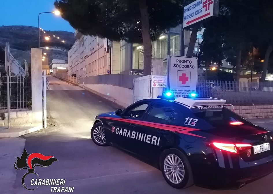 Intervento provvidenziale dei carabinieri a Trapani che agevolano il ricovero all’ospedale di un bambino svenuto