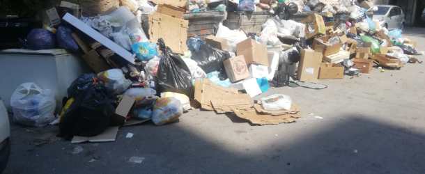 Emergenza rifiuti nel Palermitano, spazzatura verso lo smaltimento all’estero?