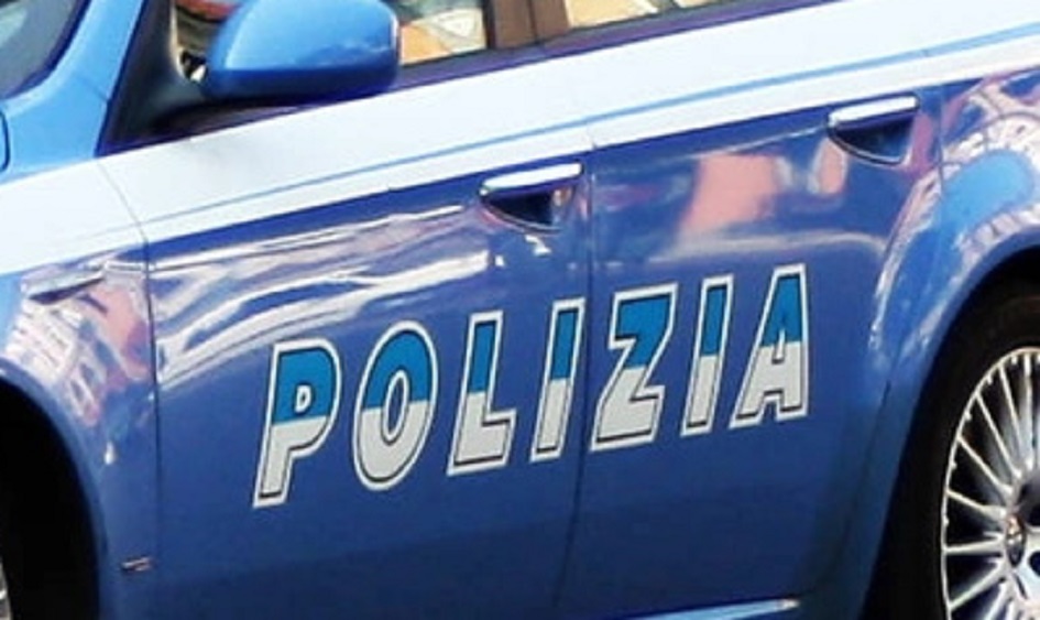 Quattro veicoli sequestrati e non restituiti nel catanese al momento della confisca, proprietari denunciati dalla polizia