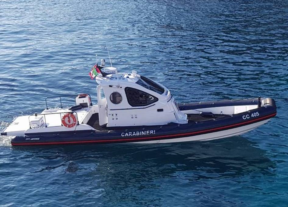 In giro con la barca nei mari del Trapanese ma senza alcuna autorizzazione, multa salata per comandante di un natante a nolo