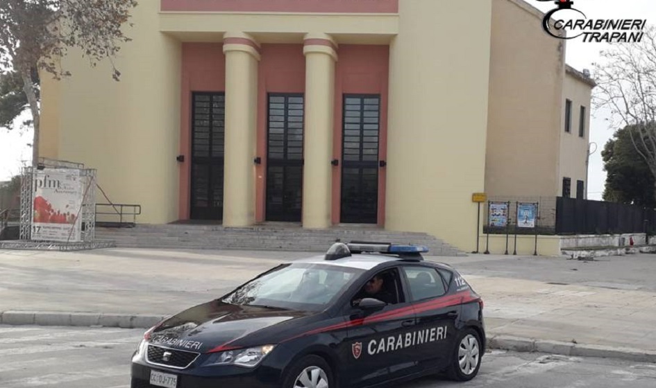 Due arresti per spaccio di droga e violente aggressioni a familiari e carabinieri nelle ultime ore nella provincia Trapanese