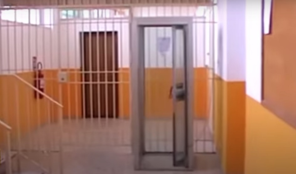 Aggredito all’Ucciardone di Palermo un agente di polizia, per futili motivo colpito da un detenuto con la sua stampella