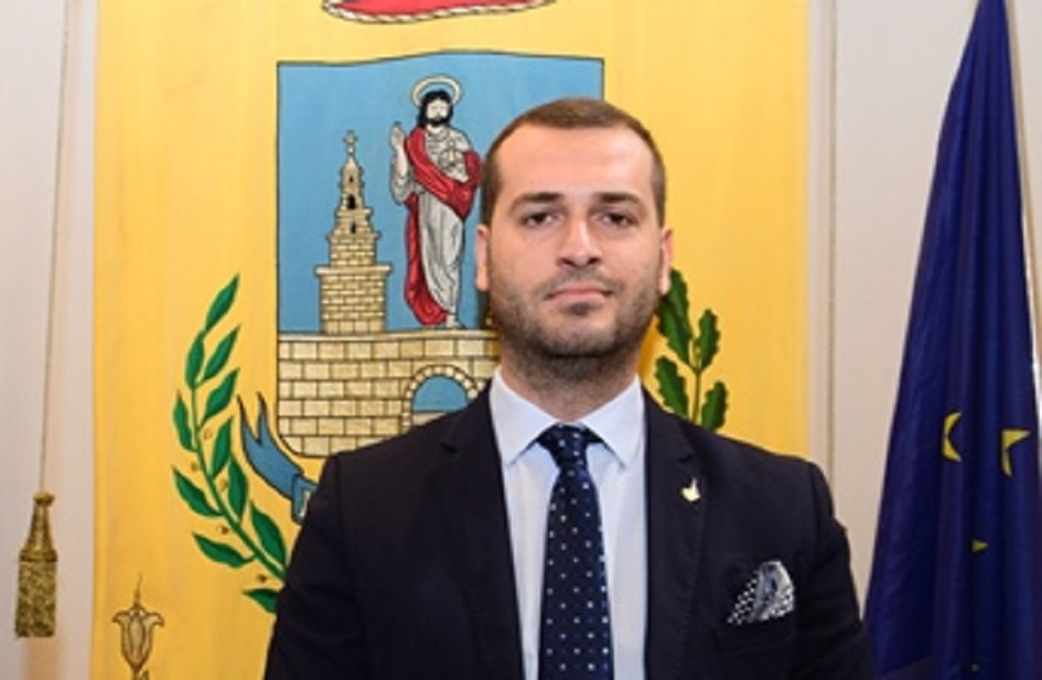 Il prefetto ha sospeso il consigliere comunale del Trapanese coinvolto nell’inchiesta sulla fuga di notizie per l’arresto di Messina Denaro