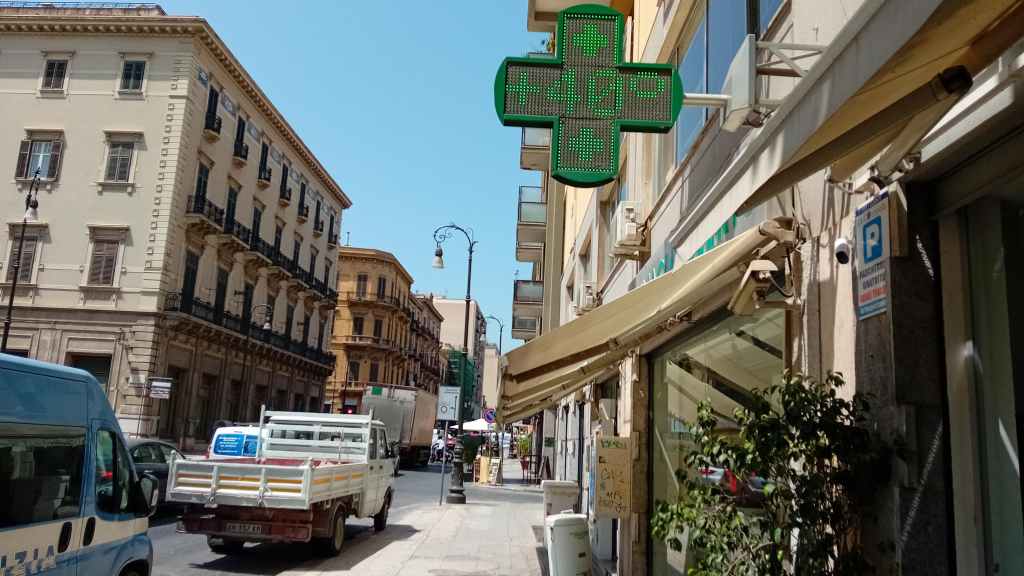 caldo 40 gradi temperatura Palermo
