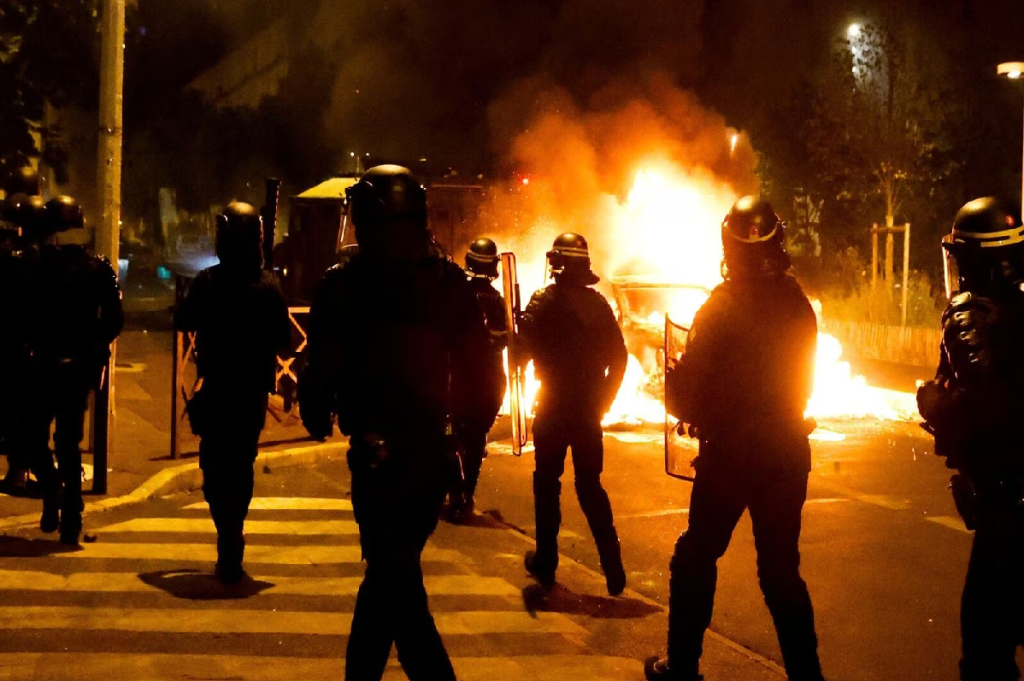 Disordini in Francia.