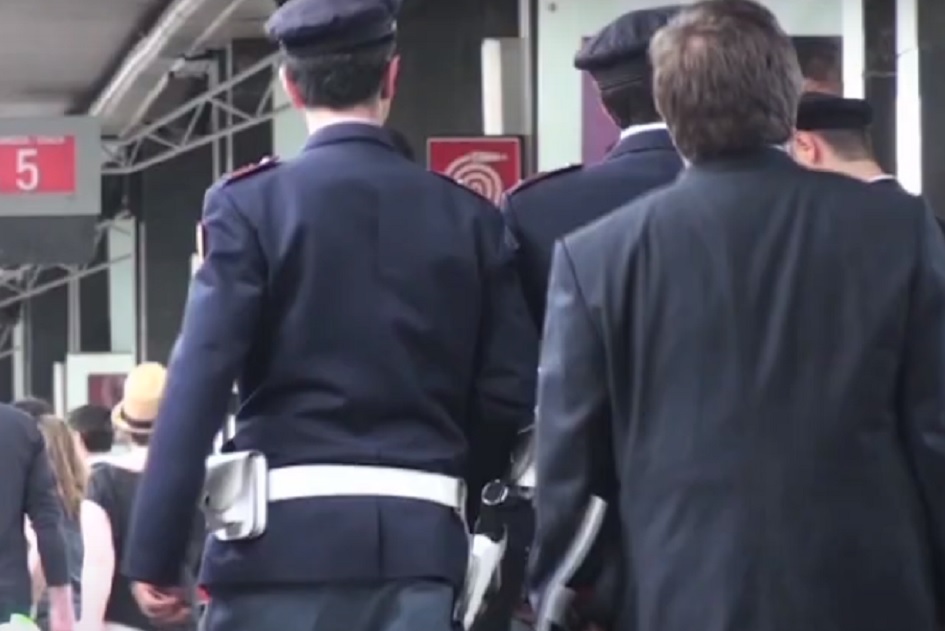 Stazioni del Catanese sotto stretto della polizia ferroviaria, il fiuto del cane Maui incastrato un giovane spacciatore che viene denunciato