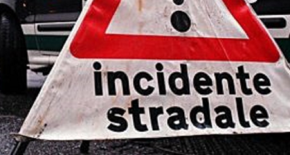 E’ di un morto il tragico bilancio di un incidente avvenuto tra un’auto e un camion nell’Agrigentino, indaga la polizia municipale