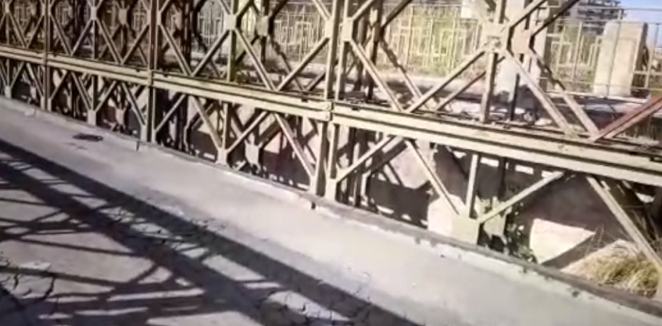 Ponte Bailey a Palermo nuovamente con problemi di viabilità, spunta una nuova buca sull’asfalto e scattano i divieti
