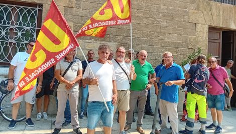 Protesta dipendenti Reset Palazzo Galletti