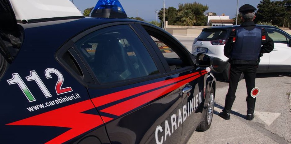 I carabinieri indagano per risalire all’auto pirata che ha investito in piazza Pagliarelli un ragazzino di 13 anni, al vaglio la videosorveglianza