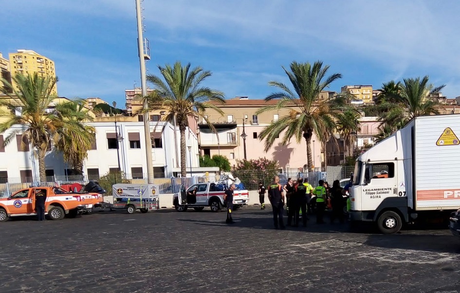 Contromisure in via di attuazione a Lampedusa per fronteggiare l’ennesima emergenza migranti con la protezione civile