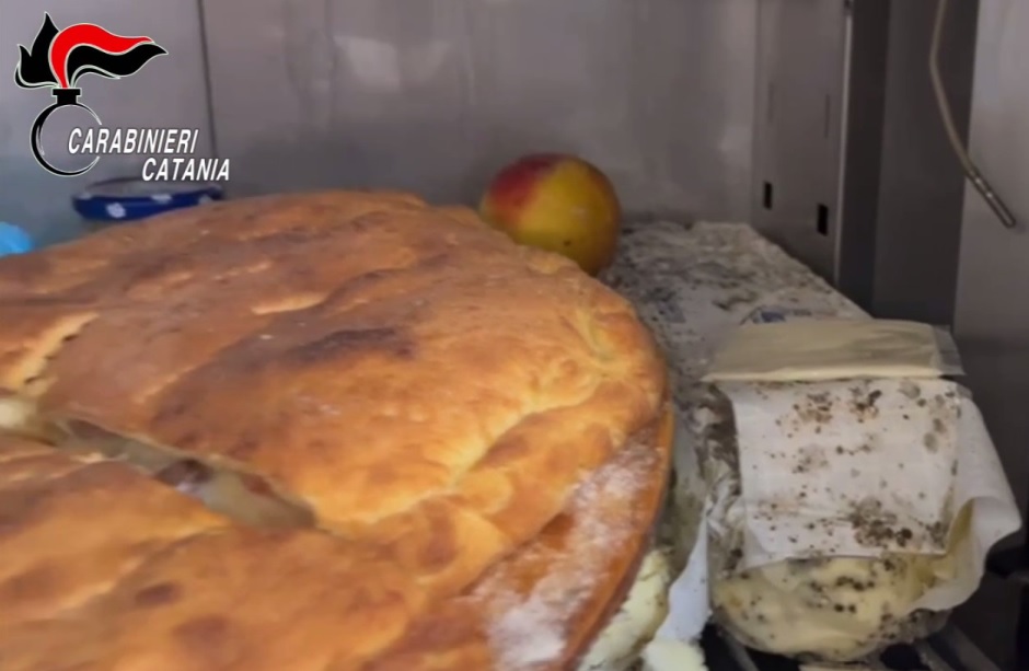 Arrestati a Catania il titolare e il dipendente di un panificio per spaccio di droga,chiusa l’attività per gravi carenze igieniche