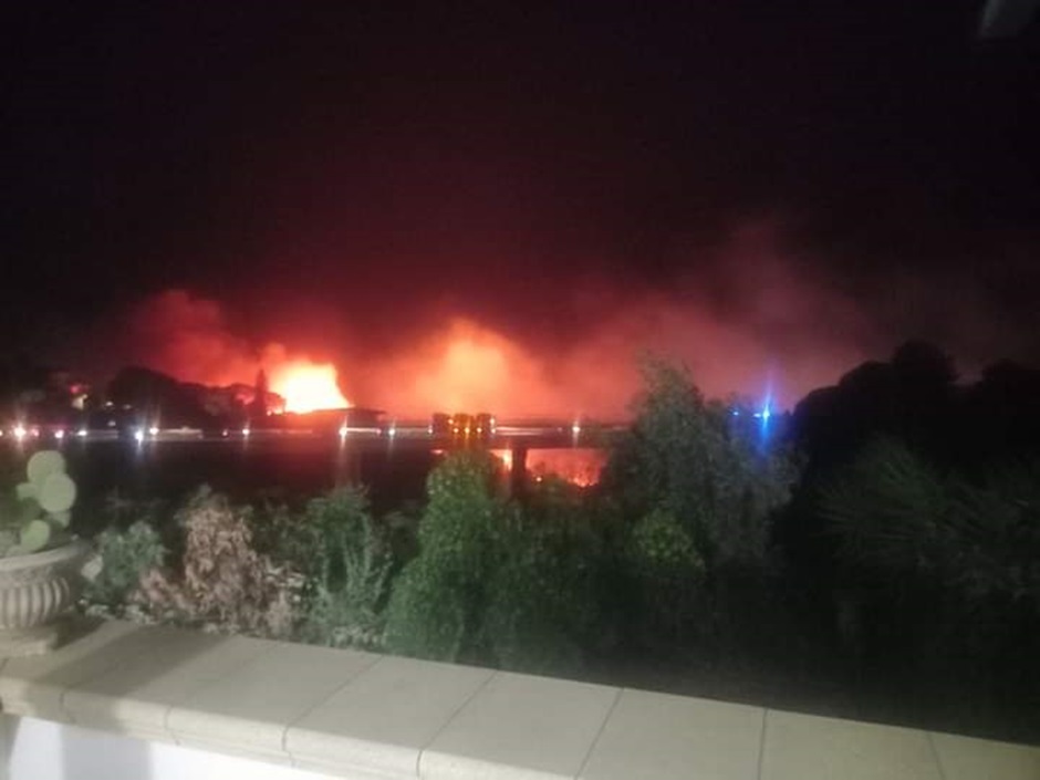 Ancora incendi imperversano in provincia di Palermo, in alcuni casi sfiorate dalle fiamme alcune abitazioni, nessun ferito