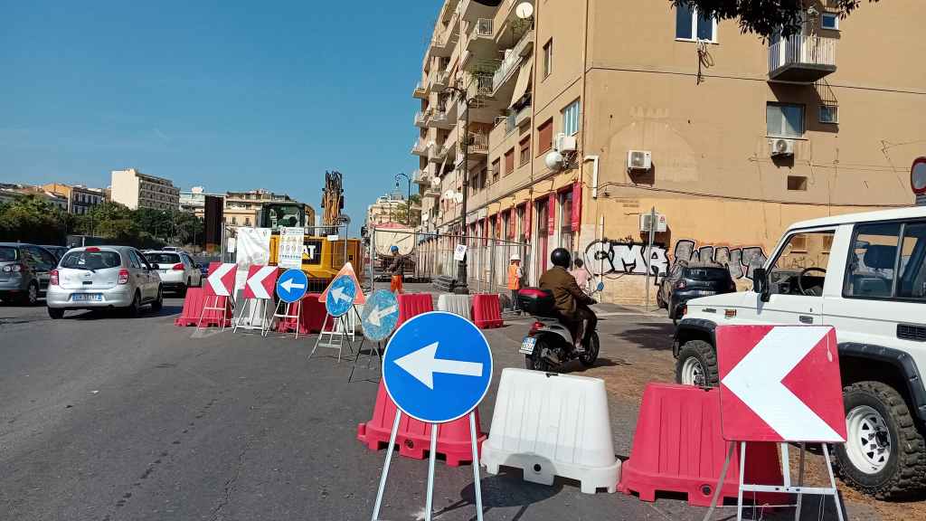 Lavori bretella laterale via Crispi