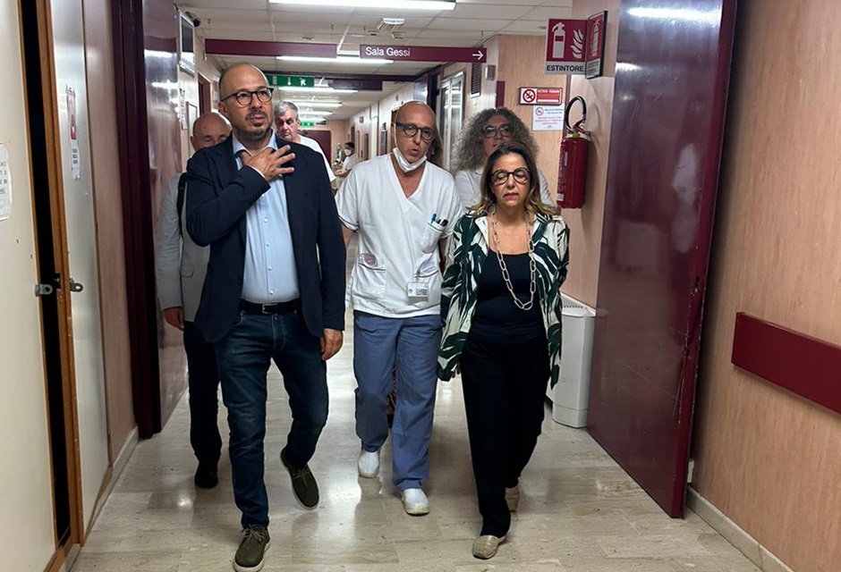 Sopralluogo del parlamentare Davide Faraone al Cto e Villa Sofia di Palermo, emergono gravi carenze di medici e non solo