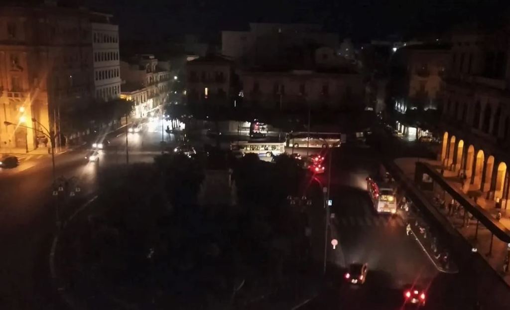 Stazione Centrale al buio