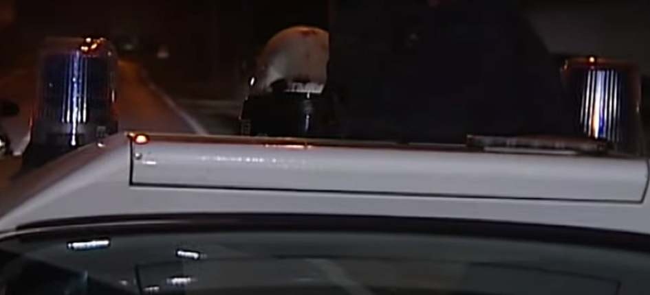 Gravi atti di vandalismo in una scuola dell’Agrigentino, i carabinieri beccano in flagrante 4 ragazzini mentre appiccano fuoco al teatro