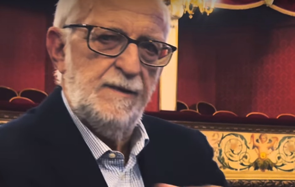 Oggi i funerali di Alberto Re ad Agrigento, l’uomo suicida dopo le feroci critiche sul suo spettacolo teatrale sui social