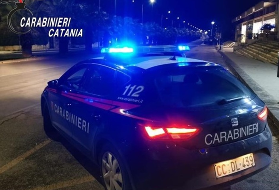 Arrestato uno spacciatore a Catania, coinvolto in un incidente stradale addosso gli sono state trovate diverse dosi di droga