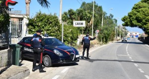 Rubato un parcometro e un segnale stradale a Carini, indagano i carabinieri