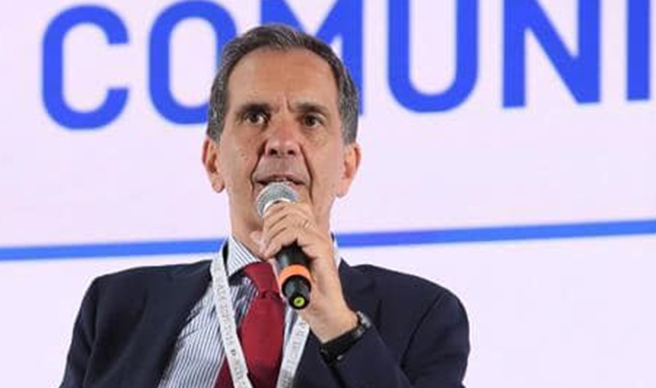 Il sindaco di Catania espone in consiglio le mancate risposte della Sac sull’incendio di questa estate all’aeroporto di Fontanarossa