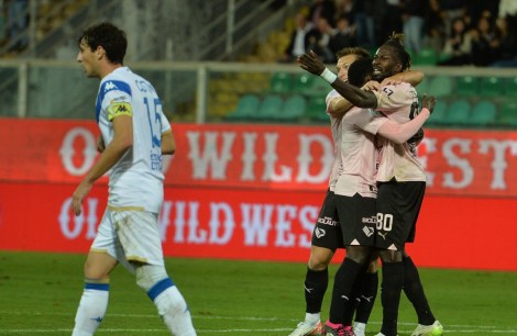 Coulibaly festeggia il gol in Palermo-Brescia, foto Pasquale Ponente