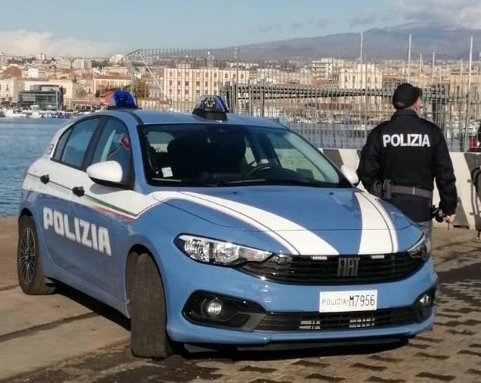 In tre sospetti incappucciati si introducono nell’area portuale catanese ma non commettono reati, scatta una multa