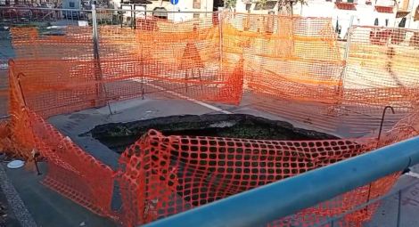 Papireto, cratere via Matteo Bonello