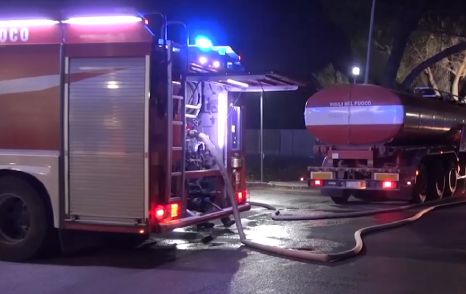 Altra notte di passione nel quartiere Zen di Palermo dove si sono verificati altri incendi di rifiuti in successione