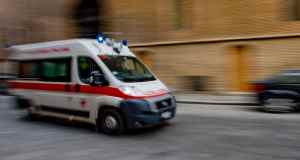 Strage sulle strade della Sicilia, una maestra investita e uccisa da un furgone mentre entrava a scuola