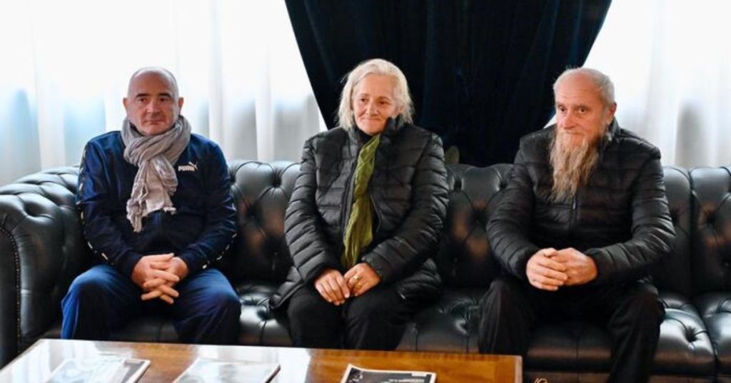 Tornati a Roma i tre italiani sequestrati nel Mali da una fazione jihadista il 19 maggio 2022 e liberati la scorsa notte.