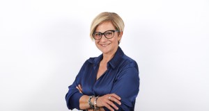 Elezioni, Vera Abbate candidata sindaco a Cinisi, “In campo con libertà e coraggio”