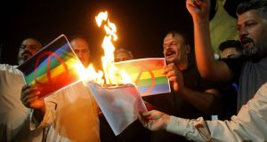 Iraq, approvata legge durissima contro la comunità LGBT+, cosa prevede