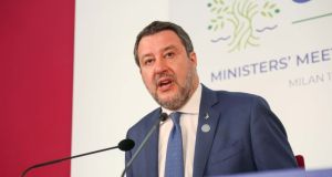 Salvini “Ci vuole più Italia in Europa, poteri forti non ci amano”