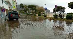 Maltempo si abbatte su Palermo, periferie della città finiscono sott’acqua