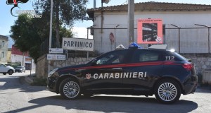 Ubriaco tenta di corrompere i carabinieri per non fare l’alcooltest, denunciato