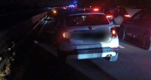 Carambola di auto nella notte sulla Siracusa-Catania, traffico paralizzato