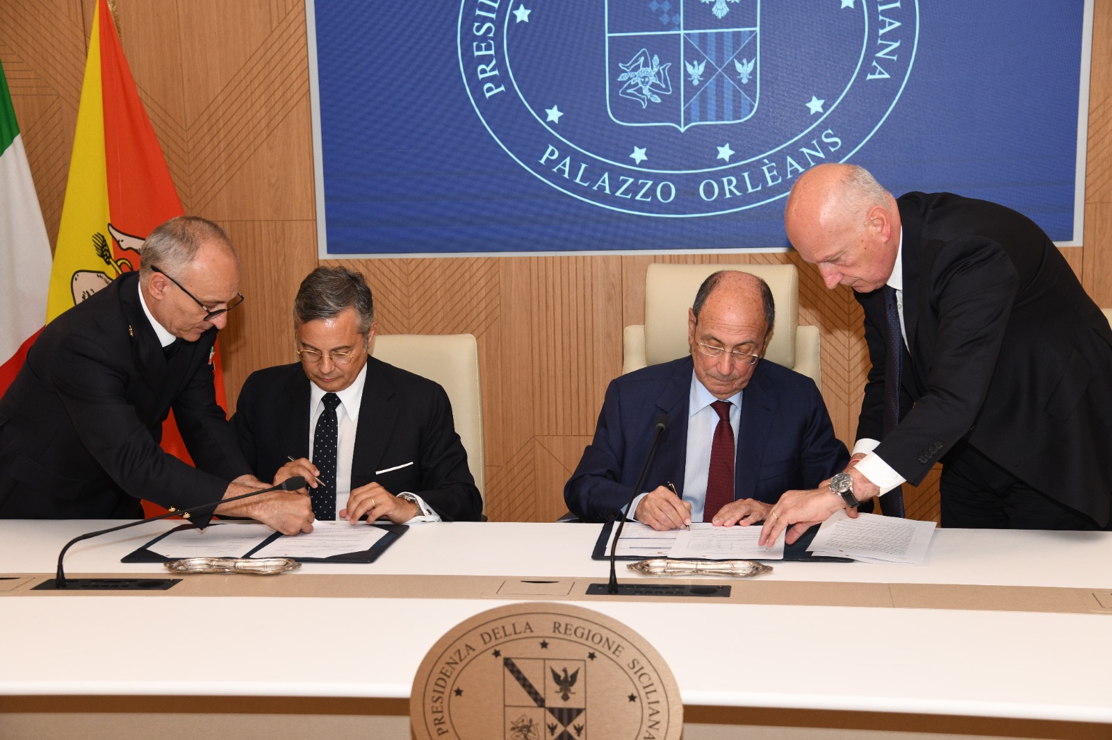 Fondi per 750 milioni per 3 nuovi ospedali a Palermo, patto Regione ...