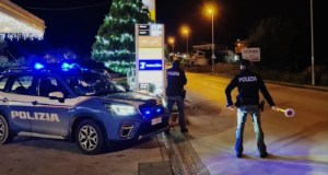 Bomba davanti a immobile in viale Tunisi, preso il responsabile