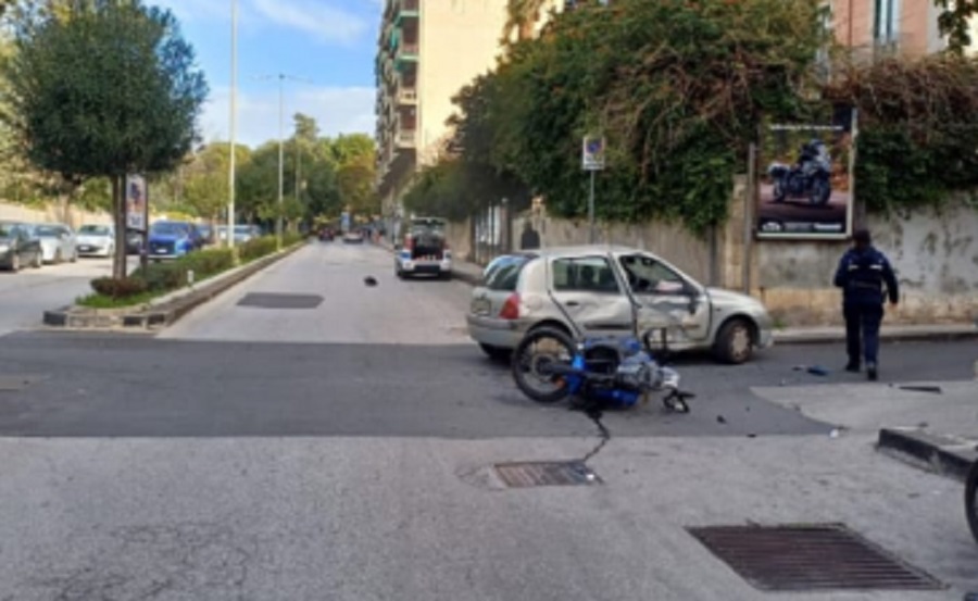 Violento scontro tra auto e moto, giovane in gravi condizioni ...