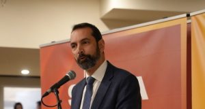 Federico Basile si dimette da sindaco di Messina, strategia per essere rieletto, bufera a destra: “Solo un capriccio politico”