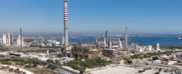 La Sicilia produce la benzina degli italiani, ne paga il costo ambientale ma anche quello fiscale
