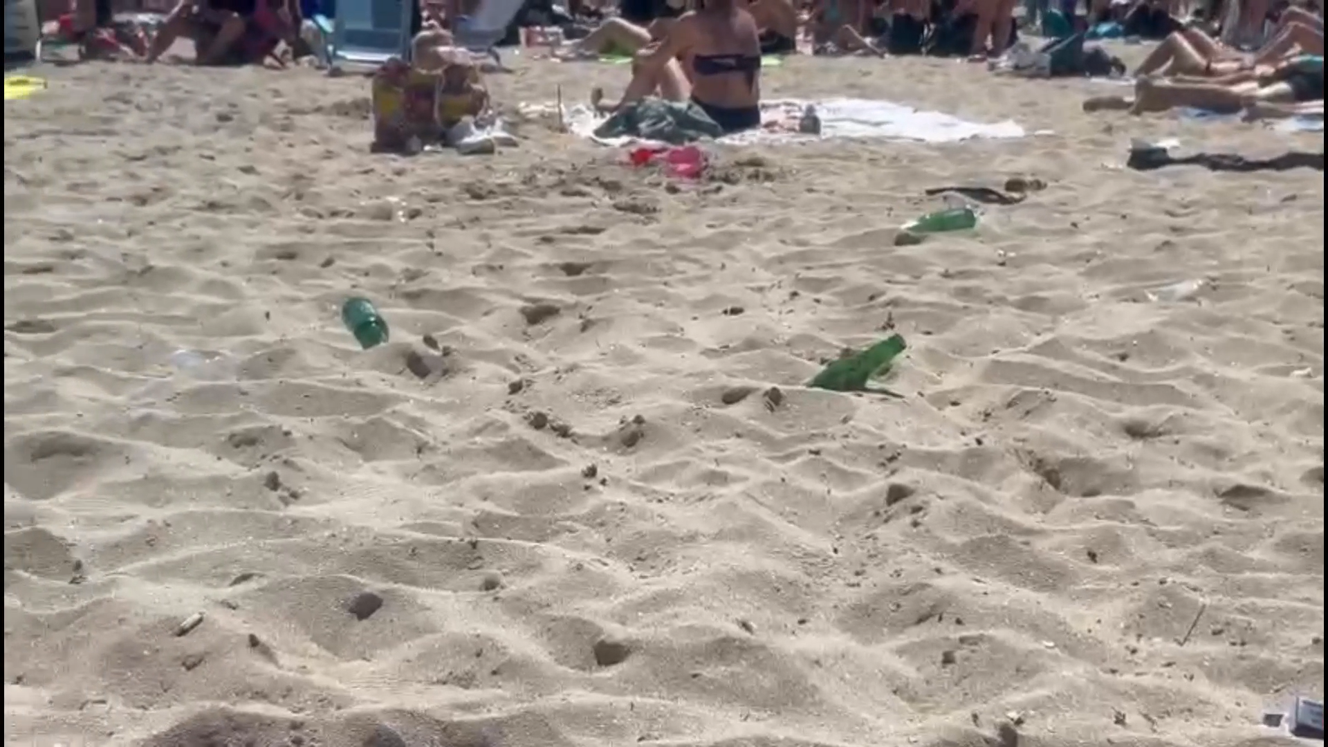 Spiaggia Mondello sporca 5