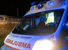 29enne travolta e uccisa: caccia al pirata della strada