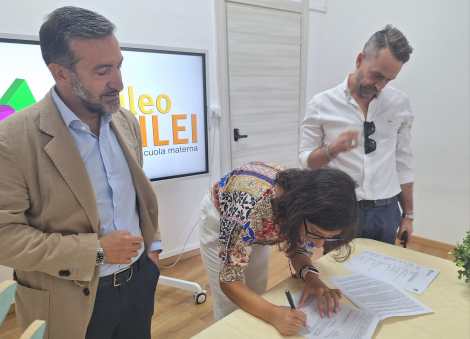 Serena firma il contratto