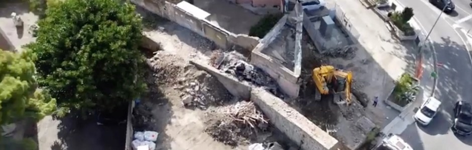 Interrotte le operazioni di bonifica della baraccopoli, 4 famiglie si rifiutano di lasciare le baracche