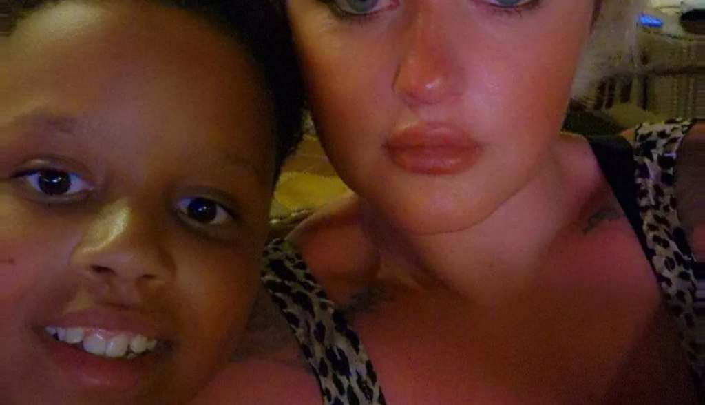 Frankie-Rae Hank e la sua mamma